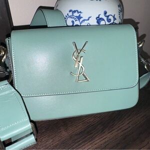 Italian leather handbag / crossbody. Made in Italy